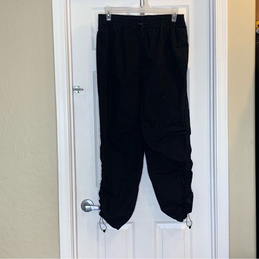 Aritzia TNA Deploy Parachute Pants High Rise in Black Size Large